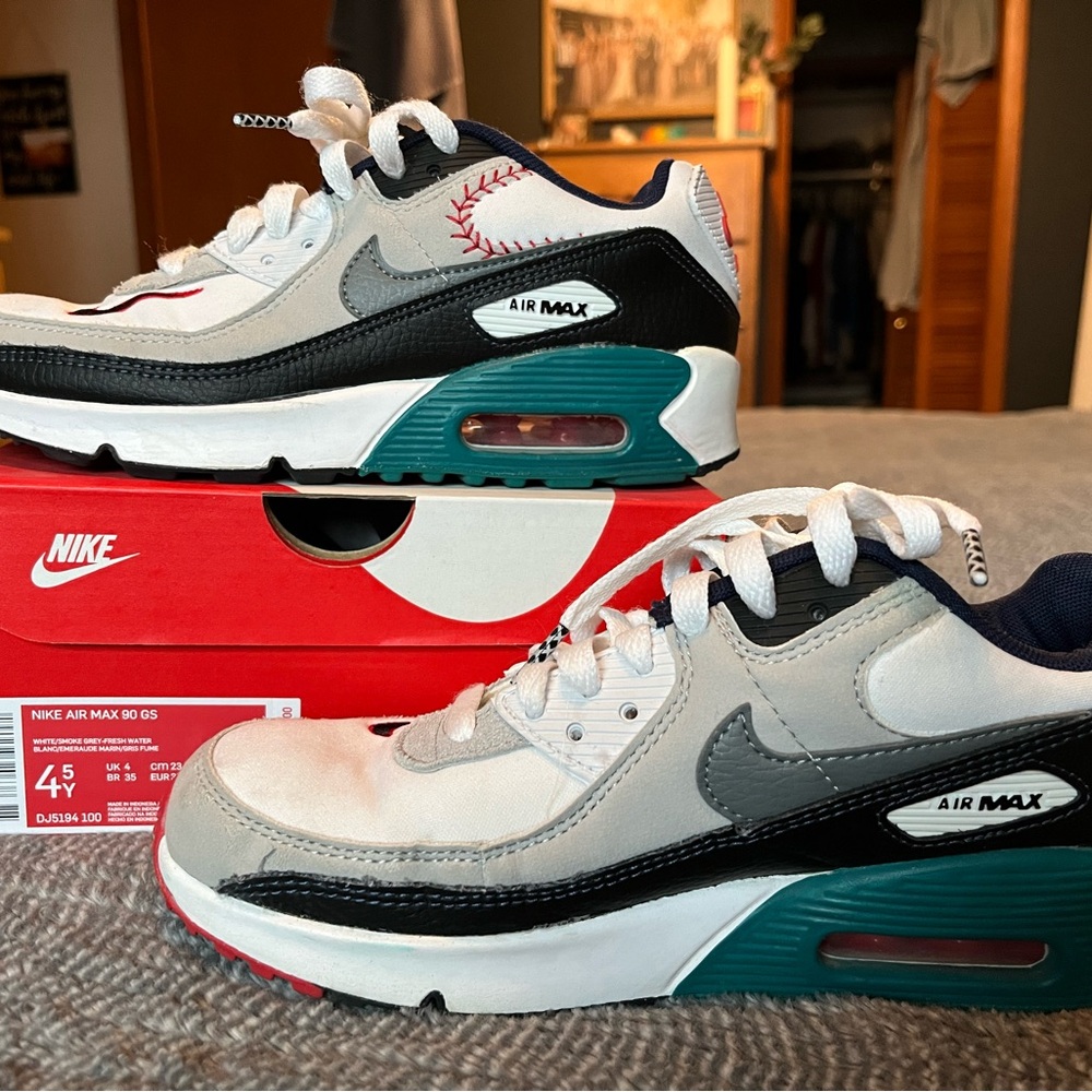 Nike Air Max Ken Griffey Jr
